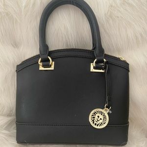 ANNE KLEIN Black Purse with Gold Detail